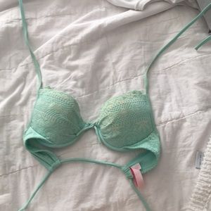 Bombshell bikini top